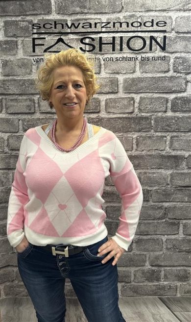 Damenpullover Rautenmuster