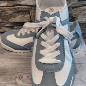 Sneaker Blau-