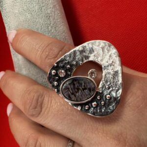 Stretch Ring Grau Weiß mit Steinchen