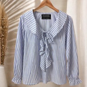 Bluse blau gestreift